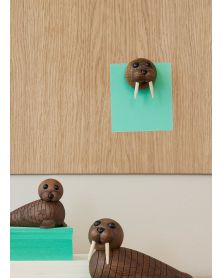 Magnetic Wally, Figurine en bois par Chresten Sommer, Spring Copenhagen