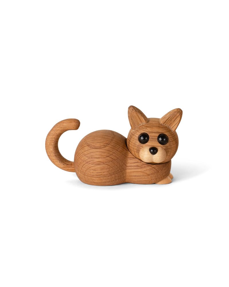 Hope Lying kitten, Figurine en bois par Chresten Sommer, Spring Copenhagen